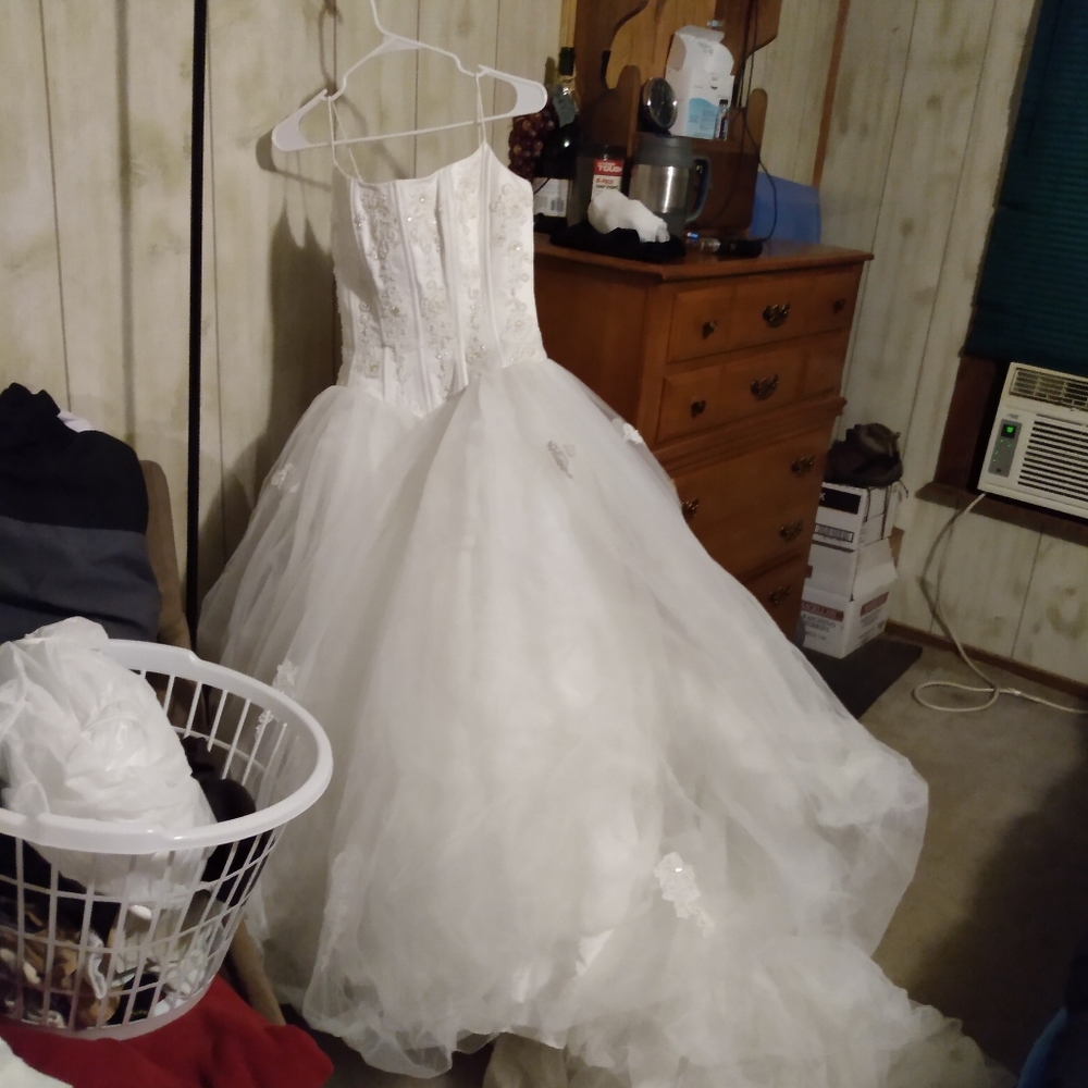 Wedding dress